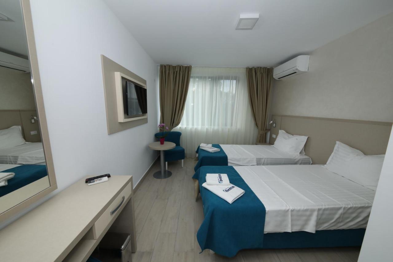 Hotel Delfin Mamaia Kültér fotó