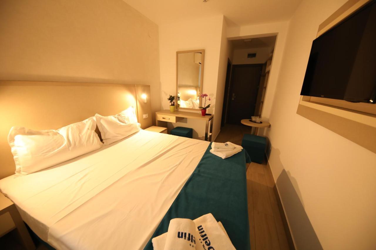 Hotel Delfin Mamaia Kültér fotó