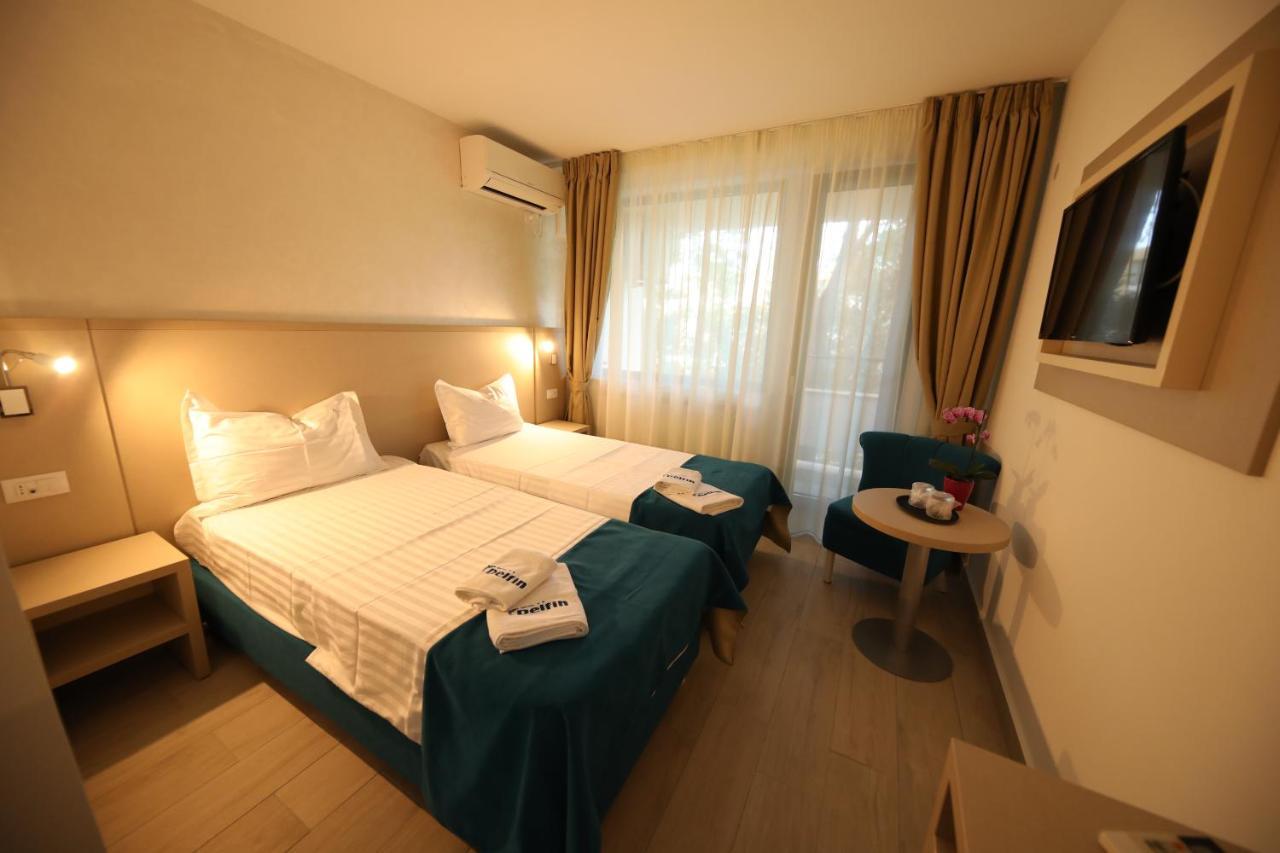 Hotel Delfin Mamaia Kültér fotó