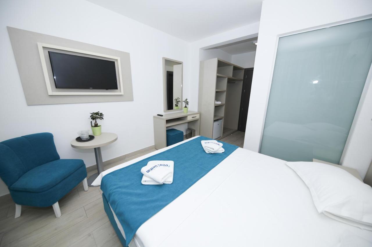 Hotel Delfin Mamaia Kültér fotó