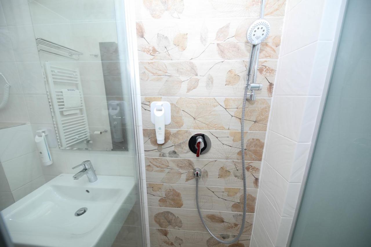 Hotel Delfin Mamaia Kültér fotó
